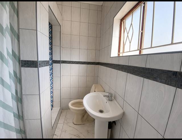 31 BEDROOM HOUSE FOR SALE IN VANDERBIJLPARK SE 7